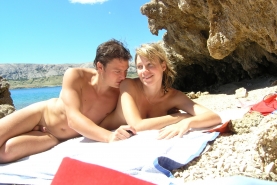 Couple Nudist Beach Vacation - #94