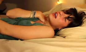 Horny Amateur Teen Indulges In Her Own Pleasure On The Bed