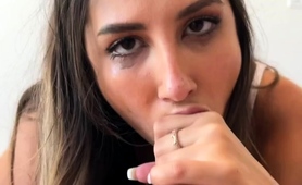 teen-hottie-gives-deep-blowjob-and-gets-drilled-in-pov