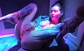 Inked Milf Seductress Makes Herself Cum Hard And Often